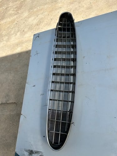 Front grill Ferrari 365 GT 2+2 In vendita
