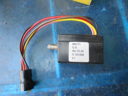 Air conditioning speed variator for Ferrari F40 À venda