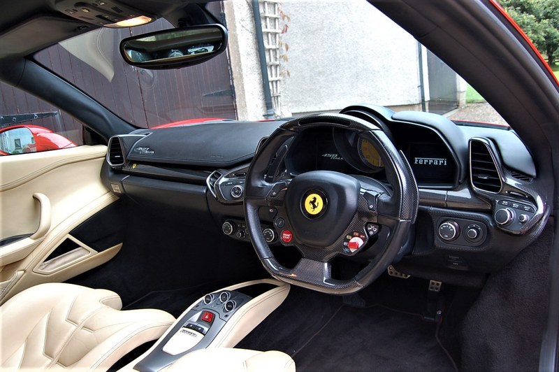 2011 Ferrari 458 Italia - 4