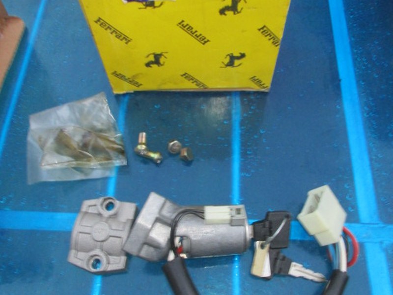 Steering lock Ferrari 348