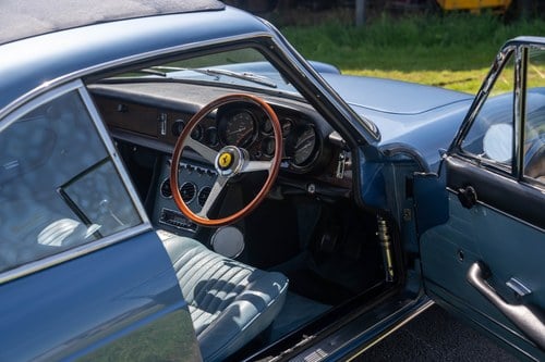 1967 Ferrari 330 - 6