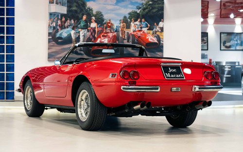 1971 Ferrari 365 GTS/4 Daytona Spider - 5