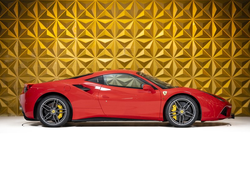 2018 Ferrari 488 - 4