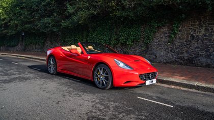13,000mi Ferrari California