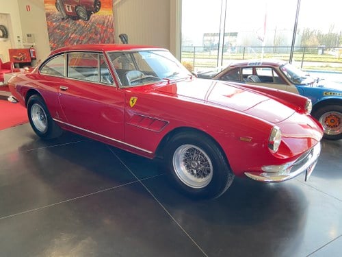 1966 Ferrari 330 - 2