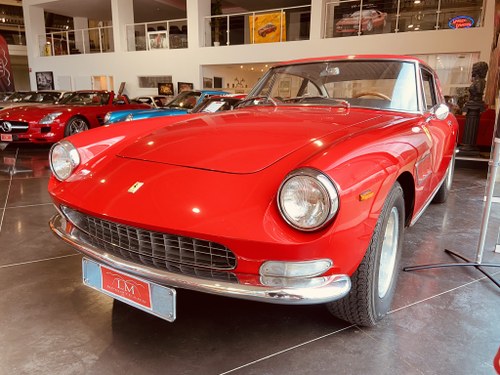 1966 Ferrari 330 - 5