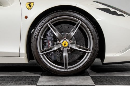 2015 Ferrari 458 Speciale - 6