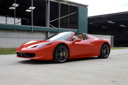 2013 Ferrari 458 F-1 Spider DCT - Ferrari power warranty until-25 In vendita