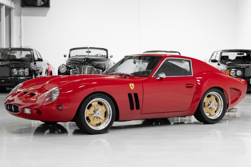 1962 FERRARI 250 GTO COUPE TRIBUTE BY MCBURNIE COACHCRAFT SOLD