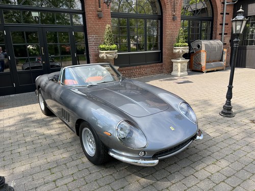 1967 Ferrari 275