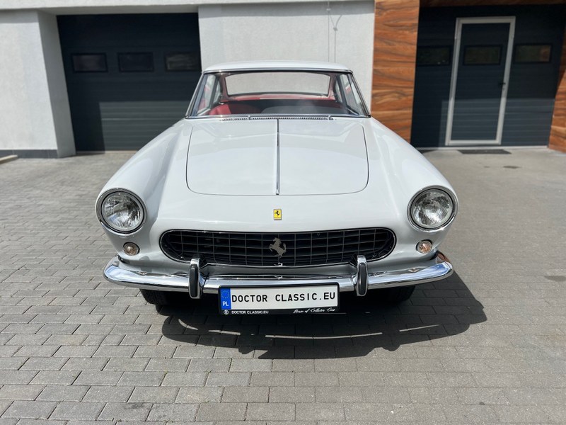 1961 Ferrari 250 - 2 1961 Ferrari 250 - 2