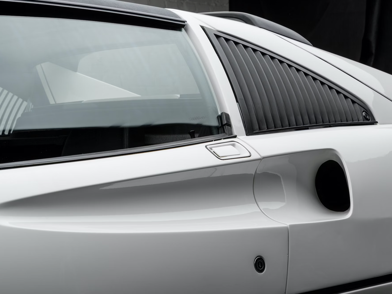 Ferrari 328 GTS. Original, first paint. 3 owners. 45.000km.