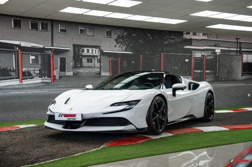 2022 Ferrari SF90 Stradale VENDIDO
