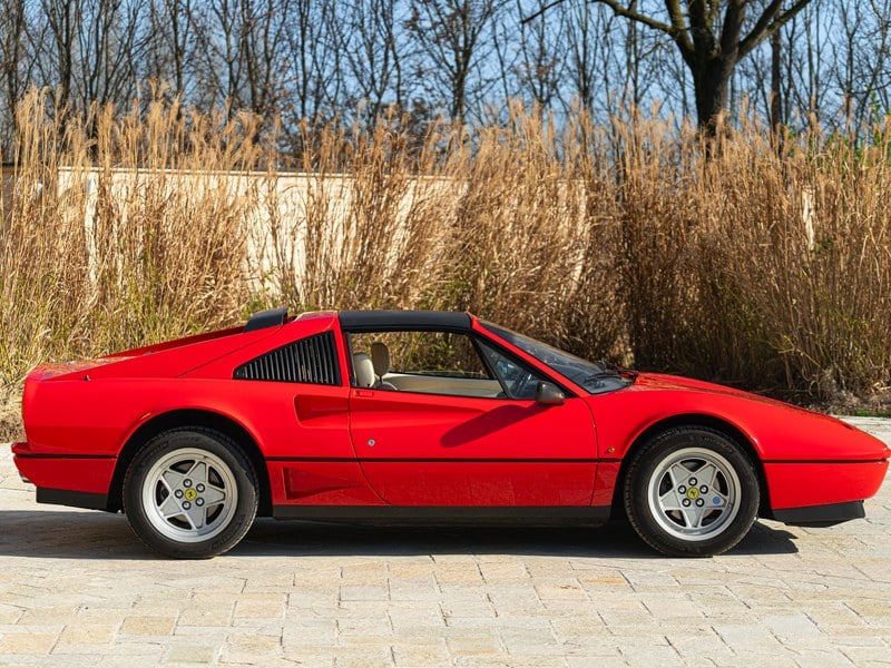 1986 FERRARI 208 GTS TURBO INTERCOOLER