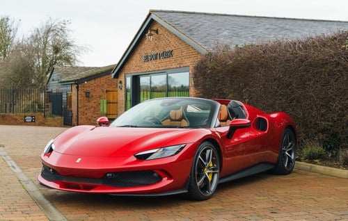 2023 Ferrari 296 GTS In vendita