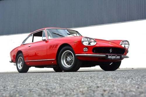 1964 FERRARI 330 GT 2+2 A vendre