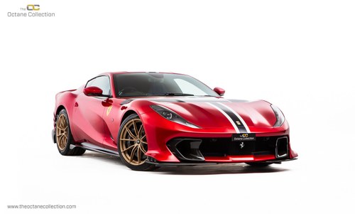 2024 FERRARI 812 COMPETIZIONE // TRIPLE LAYER ROSSO MAGMA A vendre