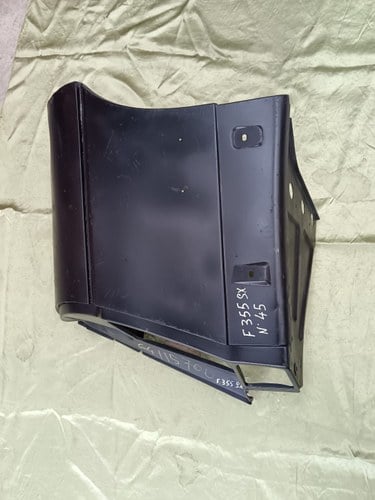 Left rear lower wing Ferrari 355 In vendita