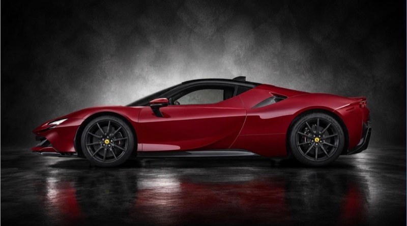 2022 Ferrari SF90 Stradale - 1 2022 Ferrari SF90 Stradale - 1