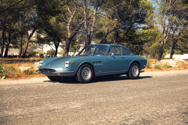 1967 Ferrari 330 - 2 1967 Ferrari 330 - 2