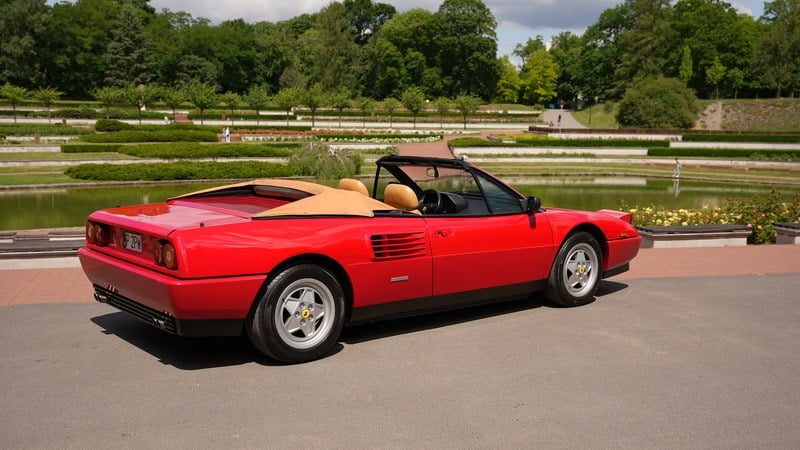1991 Ferrari Mondial - 2 1991 Ferrari Mondial - 2