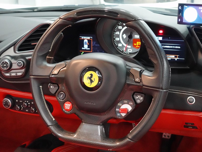 2017 Ferrari 488 - 2 2017 Ferrari 488 - 2