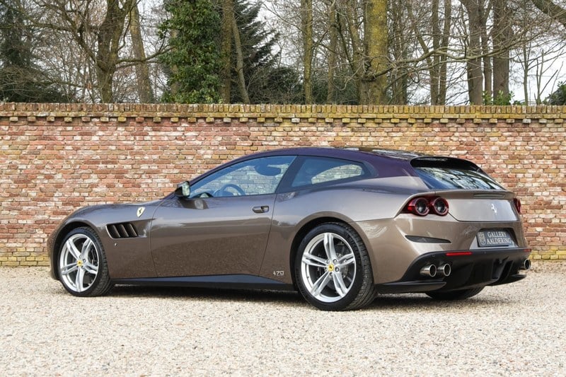 2018 Ferrari GTC4 Lusso - 2 2018 Ferrari GTC4 Lusso - 2