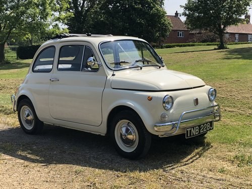 1971 Fiat 500 Lusso -excellent condition fortunes recently spent  For Sale