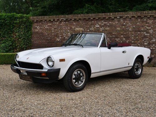 1980 Fiat 124 Sport Spider 2000 only 29.000 miles!! For Sale