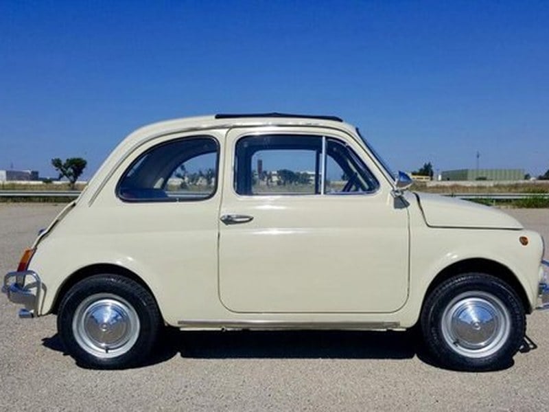 FIAT 500 L BEIGE/RED 1970 6950 euro.