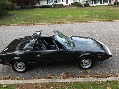 1982 Fiat X19 Classic = All Black Clean 46k miles  $9.9k In vendita