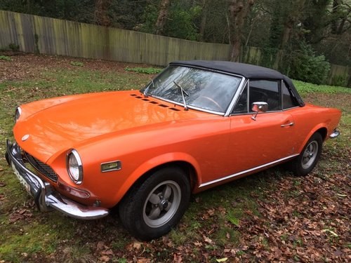 1972 1971 Fiat 124 1400 Spider Californian import For Sale