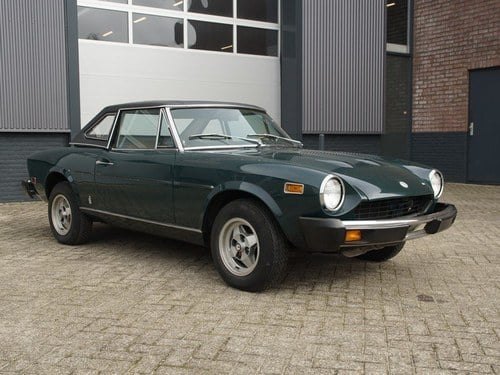 1976 Fiat 124 Spider with hardtop For Sale