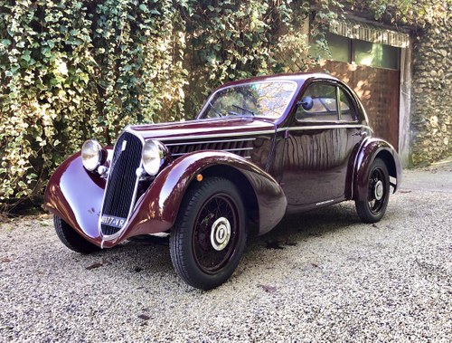 1936 Designed by the famed Mario Rivelli de Beaumont In vendita