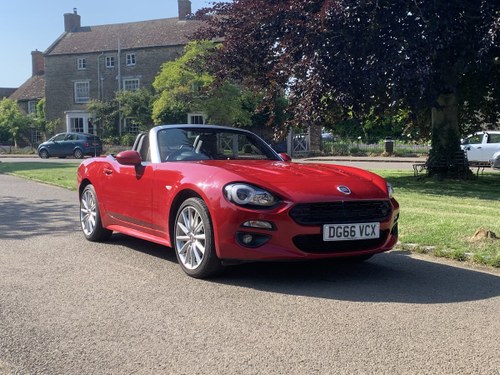 2016 Beautiful low mileage Fiat 124 Spider For Sale