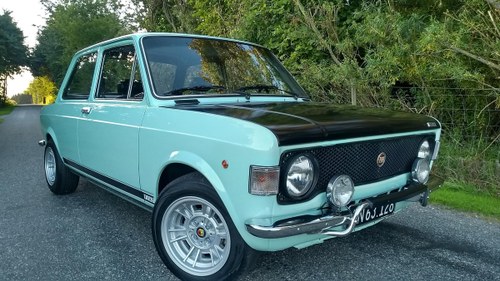 1971 Fiat 128 Rally in showroom condition. Rare colour For Sale