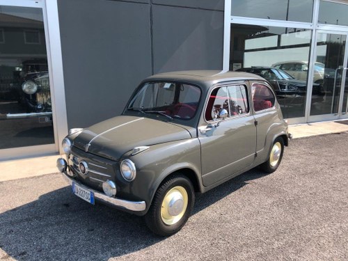 Fiat 600  1 series restored 1955 In vendita