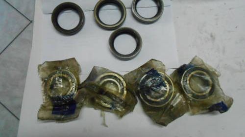 Picture of Rear wheel bearings and seals for Fiat 850 - For Sale