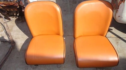 Front seats for Fiat 600
