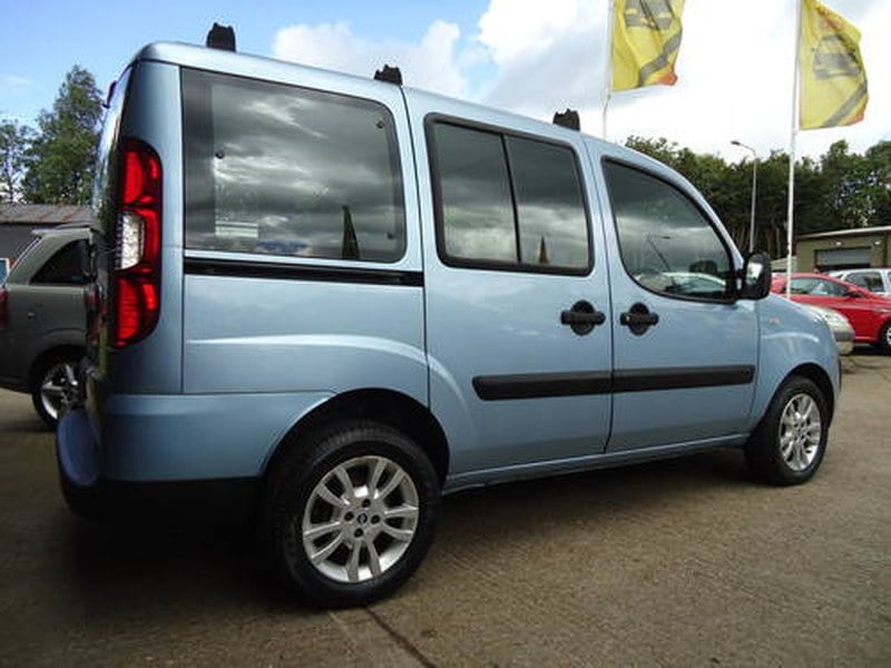 DOBLO DIESEL AIR CON ALLOYS