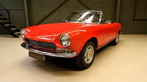 Picture of 1971 Fiat 124 Sport Spider 1600 in concours condition - For Sale
