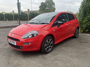 Picture of 2013 Fiat Punto Sporting - red/black