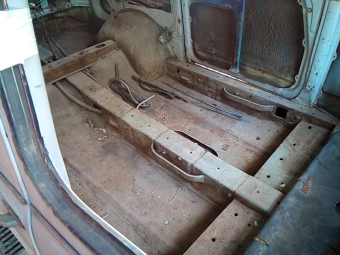 1957 Fiat 600D Multipla Project PRESERVED orig body panels, foto 5
