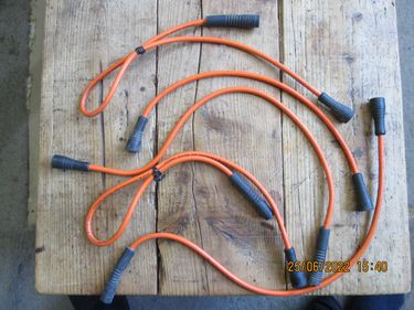 Picture of Fiat x1/9 plug leads