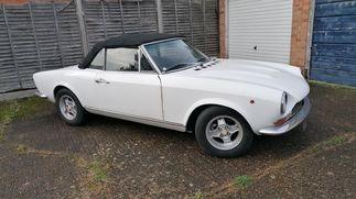 Picture of 1972 Fiat 124 Sport Spider.