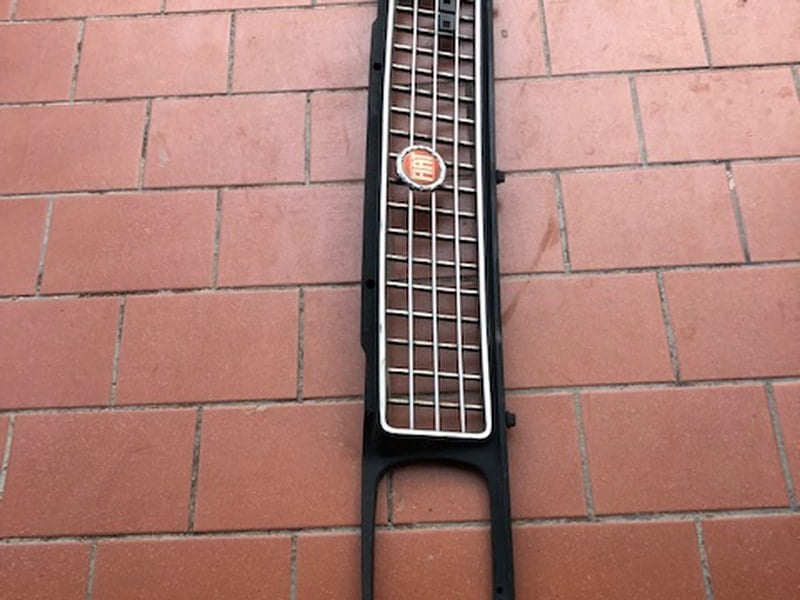 Front grill Fiat 127 Super