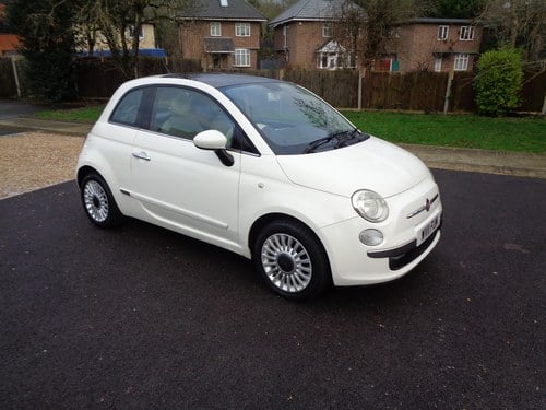 2011 Fiat 500 Lounge Automatic. Panoramic Roof. SOLD