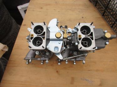 Carburetors and manifold Weber 34DCS 2/3