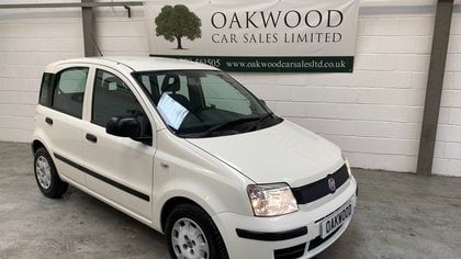 A Lovely Low Mileage 1 OWNER FIAT PANDA 1.2i ONLY 19K MILES!