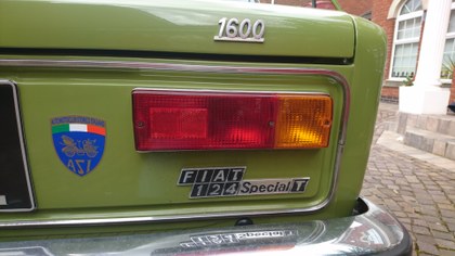 30,000 miles FIAT 124 SpecialT 1600cc TWIN CAM-1973-1 OWNER